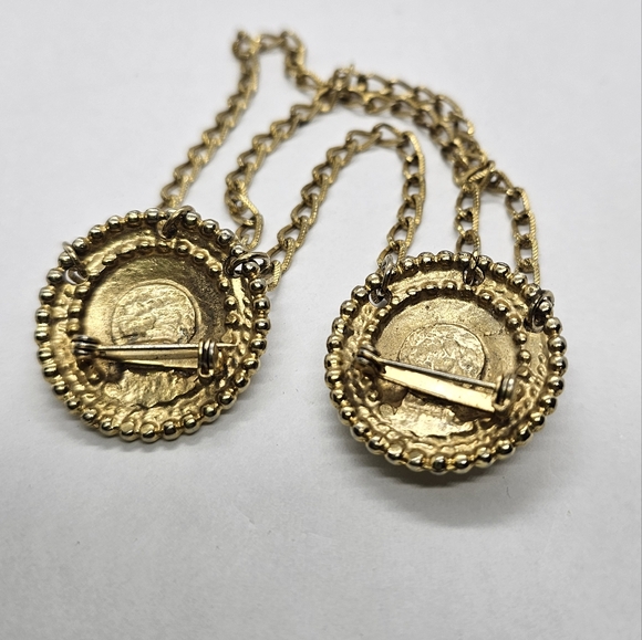 Cobalt Blue Double Cabochon Goldtone collar Brooch - Picture 7 of 7